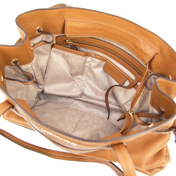 Michael Kors Mae Large EW Drawstring Tote - Picture 7 of 8